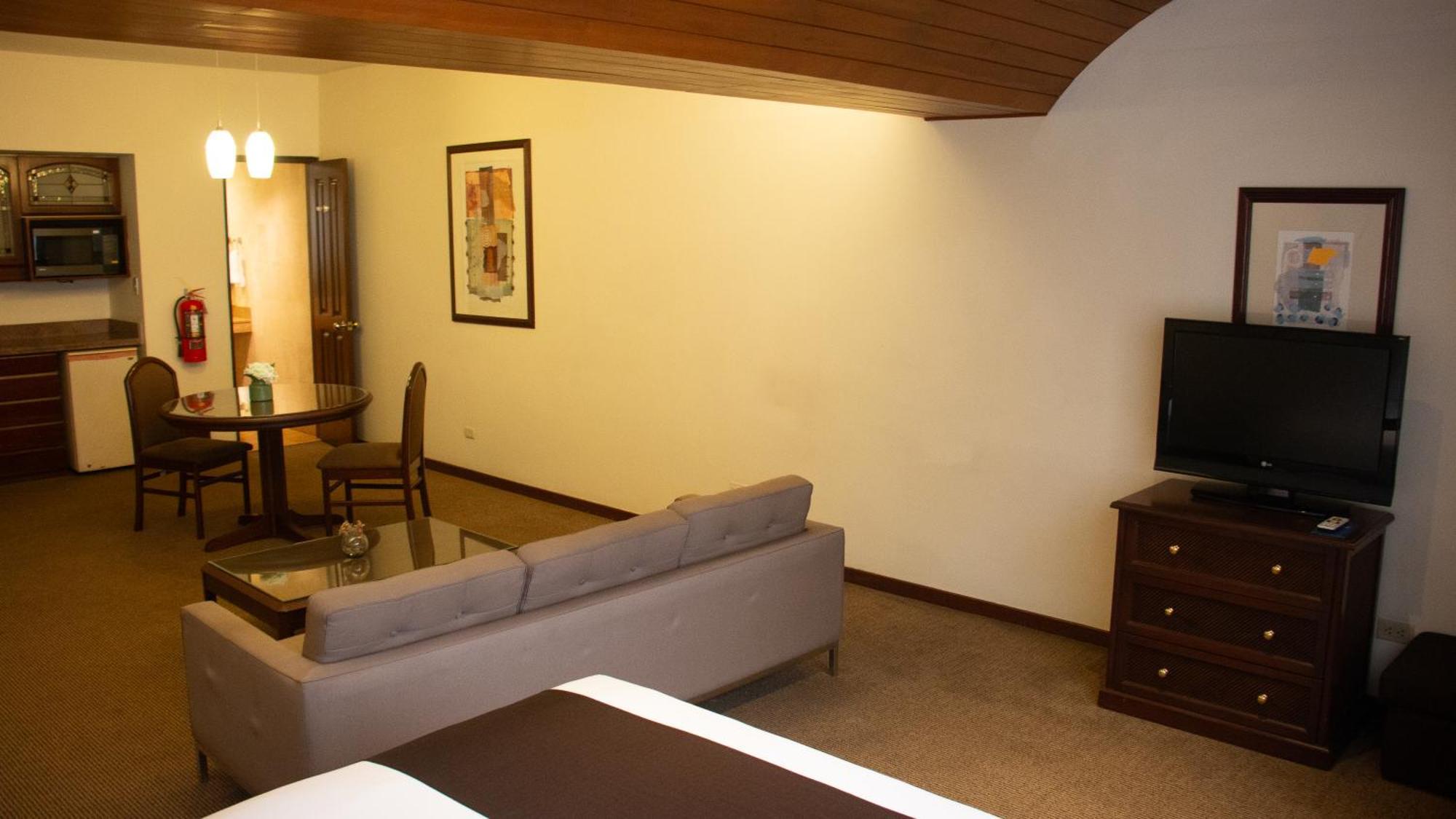 J&A Classic Hotel Lima Bagian luar foto