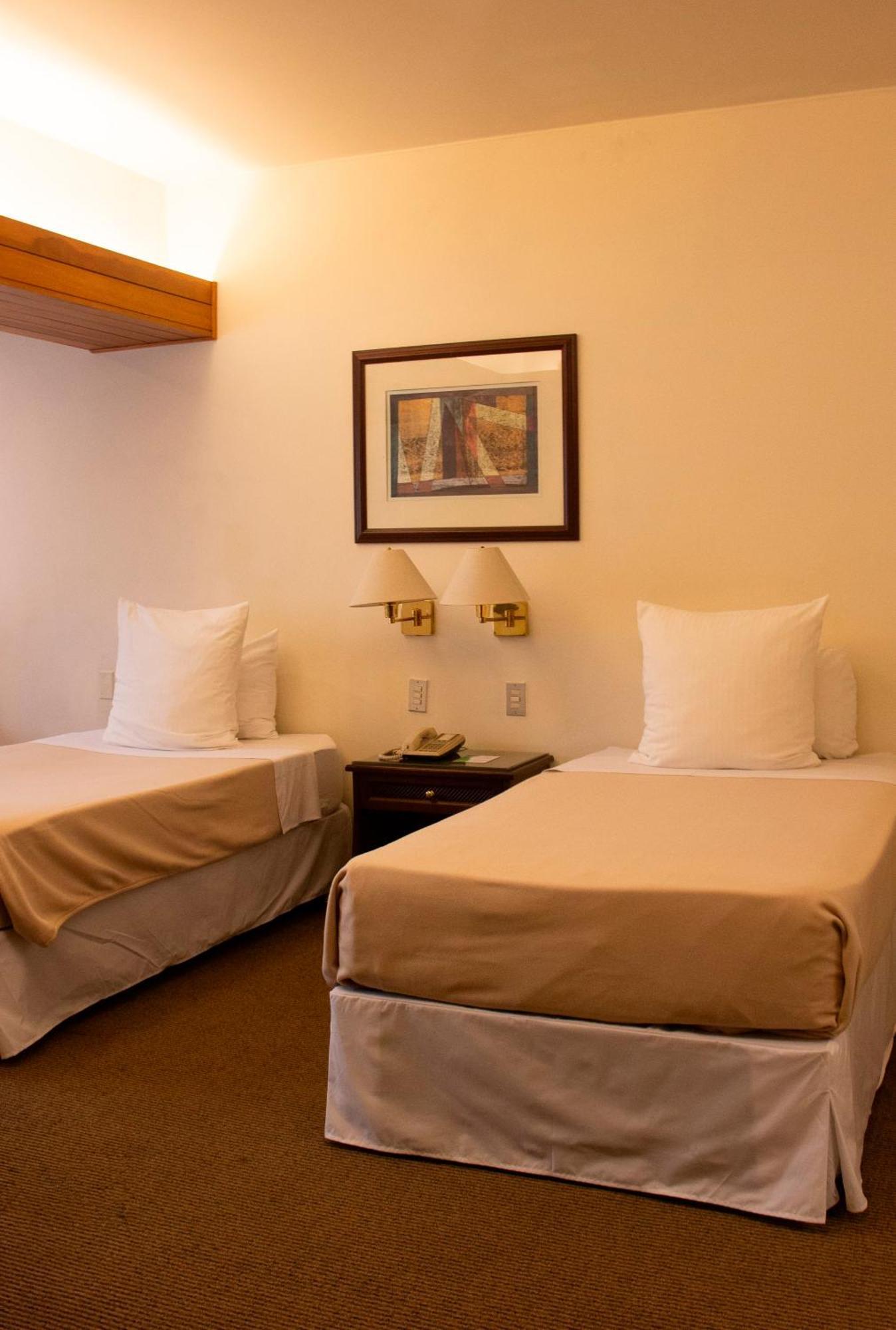 J&A Classic Hotel Lima Bagian luar foto